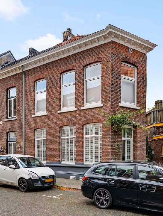 Foto van mijn eigen huis in Roermond, het uitgangspunt voor de tekening