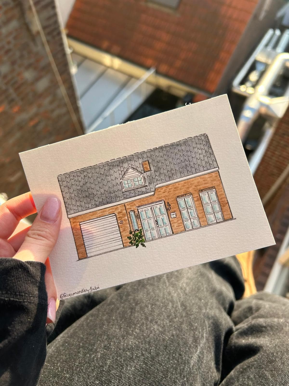 Handgetekende huisillustratie door Julie, nummer 9